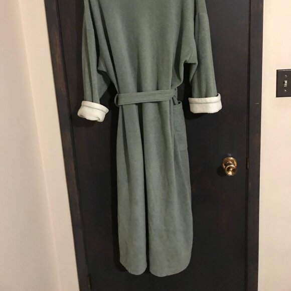 WonderBra Ladies Green And White Robe Size Medium - Picture 2 of 2